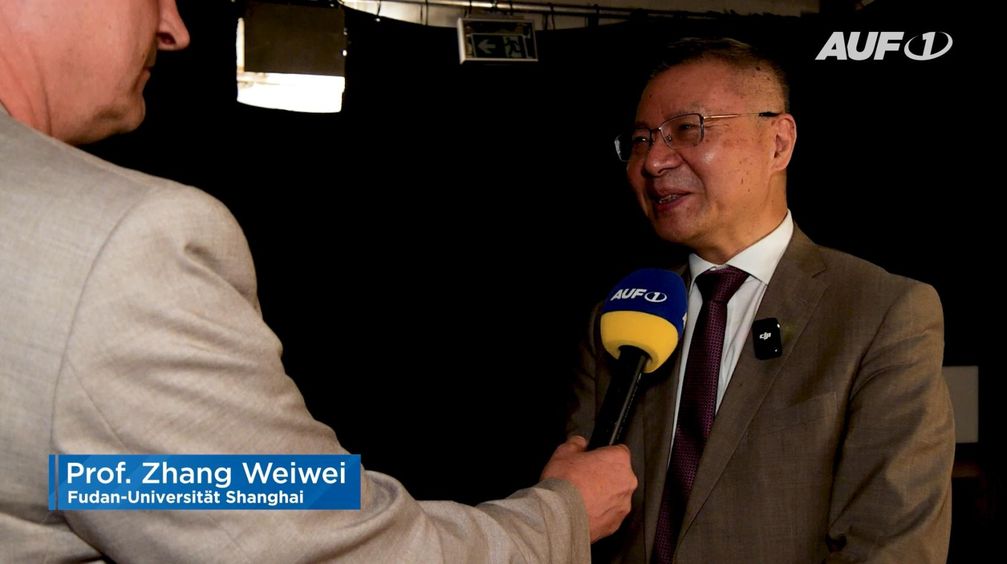 Professor Zhang Weiwei (2025) Bild: AUF1 / Eigenes Werk