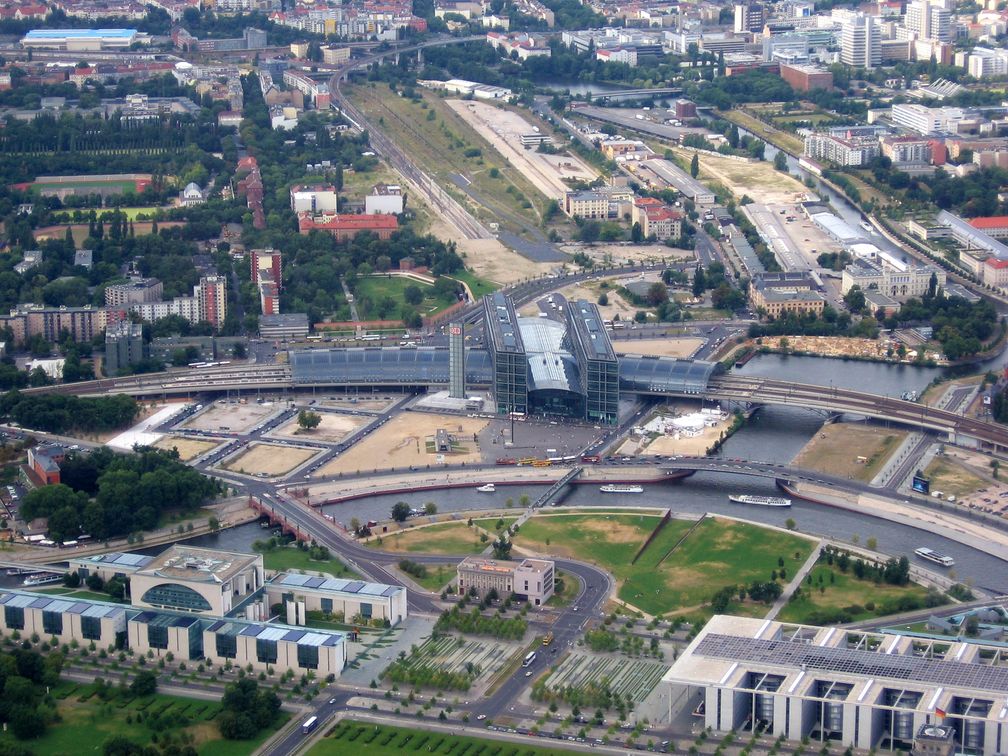 Luftbild des Berliner Hauptbahnhof