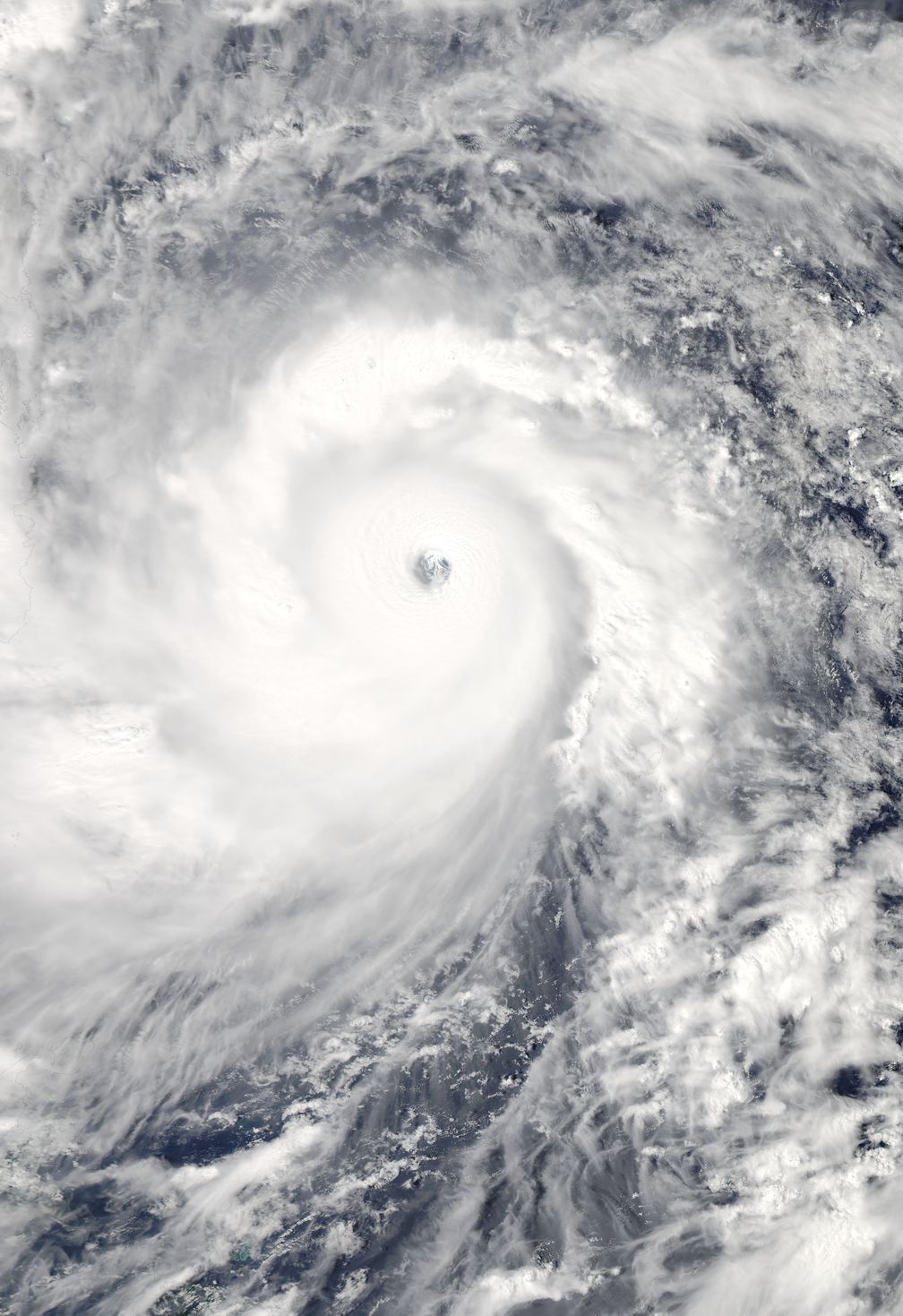 Taifun Haiyan am 7. November, beim Erreichen der Philippinen