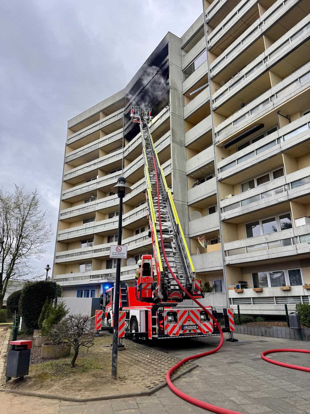 Hochhausbrand Bergisch Gladbach
