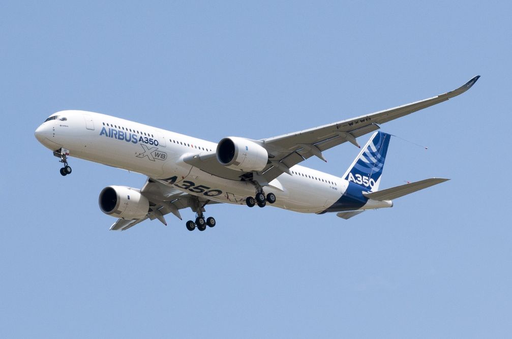 Airbus A350 beim Jungfernflug am 14. Juni 2013