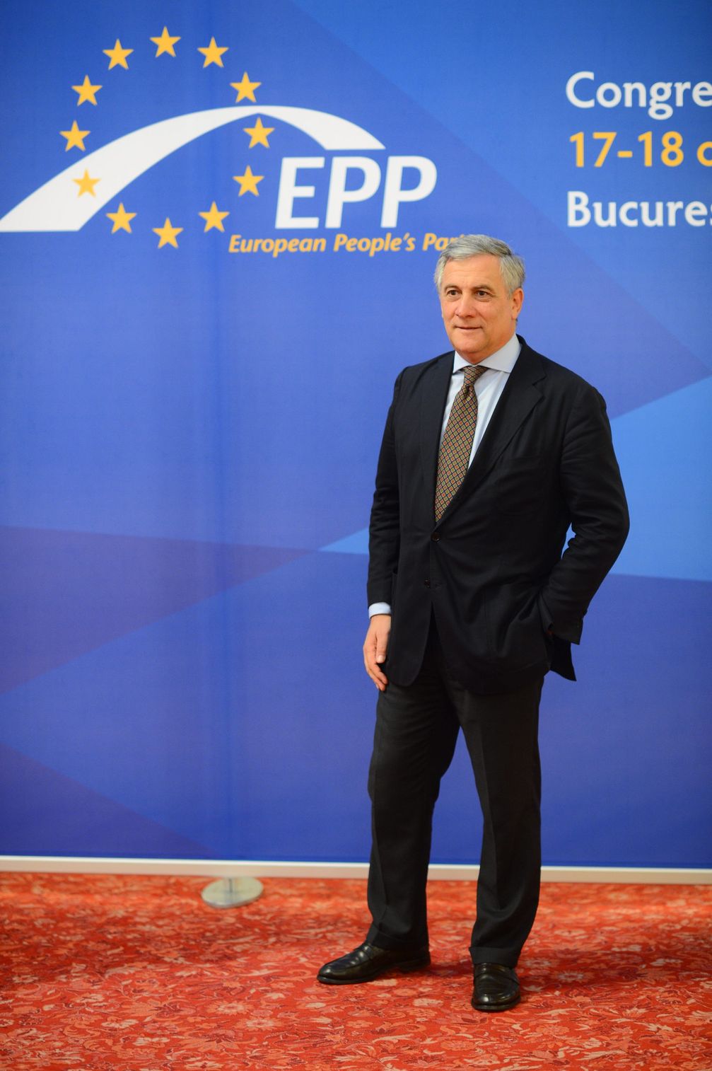 Tajani beim Kongress der EVP 2012