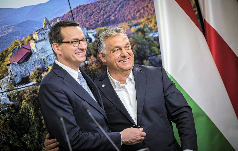 Die Ministerpräsidenten Orbán & Mazowiecki (2020)