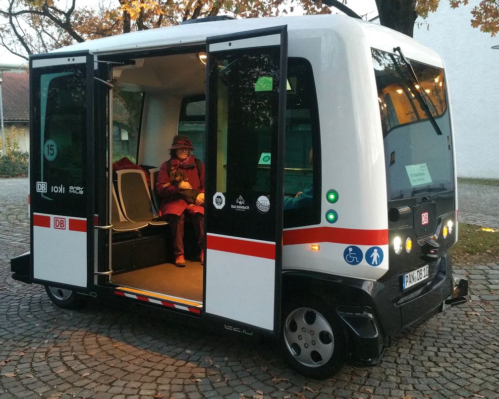 Autonomer Kleinbus in Bad Birnbach Oktober 2017