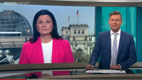 Gitte Connemann (CDU) und Moderator Stephan Kulle (2023) Bild: Screenshot: Youtube / Phoenix / RT