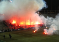Bengalische Feuer beim UEFA-Cup-Spiel AC Parma – VfB Stuttgart