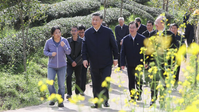 Xi Jinping, general secretary of the Communist Party of China Central Committee, learns about local efforts to develop the tea industry while visiting an eco-friendly tea garden in Nanping City, Fujian Province, March 22, 2021. Bild:/Xinhua