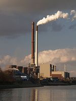 Kraftwerk Datteln am Dortmund-Ems-Kanal. Bild: Arnold Paul / de.wikipedia.org