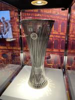 Die Trophäe der UEFA Conference League