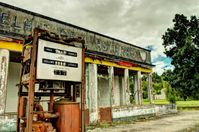 Verlassene Tankstelle