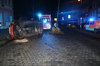 Umgekippter Mitsubishi nach Unfall in Hennef Bild: Polizei