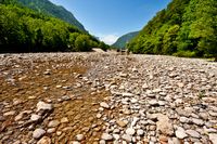 Weltweit drohen Flussbetten auszutrocknen, vor allem in den Regionen, in denen seit Jahren und Jahrzehnten Grundwasser gefördert wird. Foto: George – stock.adobe.com