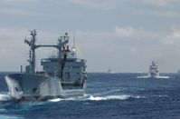 NATO-Verband mit dem Trossschiff SPESSART in See, Fotograf: Björn Wilke