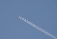 Chemtrails-versprühendes Flugzeug über Hessen im Jahr 2012