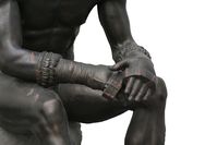 Lederriemen des Faustkämpfers vom Quirinal (Bronzeskulptur, 1. Jh. v. Chr.)