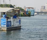 Gemeinsam gegen Müll im Nil: Aktivisten von Verynile und oeoo im Einsatz in Kairo.  Bild: One Earth - One Ocean Fotograf: One Earth - One Ocean