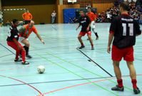 Futsal: 2006: Energy Hunsrück (orange-grau) – Eintracht Frankfurt (schwarz-rot)