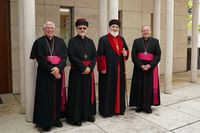 Bischof Dr. Georg Bätzing, Vorsitzender der Deutschen Bischofskonferenz, mit dem Oberhaupt der Assyrischen Kirche des Ostens, Katholikos-Patriarch Mar Awa III., Bischof Mar Odisho Oraham (assyrische Diözese von Skandinavien und Deutschland) und Weihbischof Dr. Thomas Löhr in Limburg (v. r. n. l.) (20.09.2023) Bild: Deutsche Bischofskonferenz Fotograf: F. Schuld/Bistum Limburg