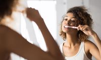 CLARK: 4 Tipps für gesunde Zähne im neuen Jahr