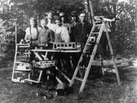Aufnahme aus den LEGO® Anfängen im Jahr 1932 mit Holzspielzeug.  Bild: LEGO Gruppe Fotograf: LEGO GmbH