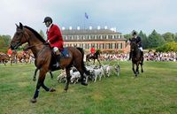 Schauschleppe der Taunusmeute. Bild: Das Fürstliche Gartenfest