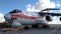 Archivbild: Ein IL-76-Flugzeug des russischen Katastrophenschutzministeriums. Flugzeuge von diesem Typ werden üblich für Evakuierung eingesetzt. Bild: Sputnik / Das russische Katastrophenschutzministerium