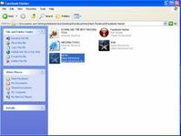 Configuration Panel des „Facebook Hacker“    Dateiordner des Angreifers inklusive server.exe