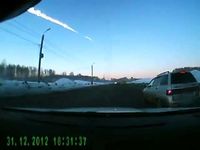 Screenshot aus dem Youtube Video "Метеорит над Челябинском(Meteorit)15.02.13 "