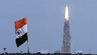 Eine Rakete der Indian Space Research Organization (ISRO) mit der Raumsonde Chandrayaan-3 startet am 14. Juli 2023 vom Satish Dhawan Space Center auf Sriharikota, einer vorgelagerten Barriereinsel vor der Küste des südlichen indischen Bundesstaates Andhra Pradesh.