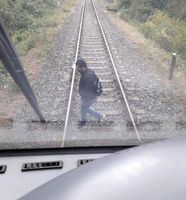 Mann auf Gleisen bei Hettenhausen zwingt Zug zur Schnellbremsung; Bild: Bundespolizei