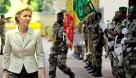 Ursula von der Leyen in Kriegsgebieten wo deutsche Soldaten aktiv sind (Symbolbild) (2017)