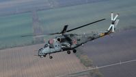 Archivbild: Ein Hubschrauber des Typs Mi-35M während einer Übung im Süden Russlands Bild: Witali Timkiw / Sputnik