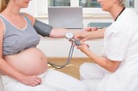 Jede dritte Frau bringt ihr Kind per Kaiserschnitt zur Welt. Bild: "obs/hkk Krankenkasse/(c)drubig-photo_Fotolia.com"
