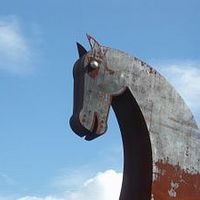 Trojanisches Pferd: Milicenso löst Papierflut aus. Bild: sxc.hu/starfish75