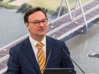 Oliver Luksic (2024)