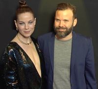 Baran bo Odar (rechts) und Michelle Monaghan (links) (2017)