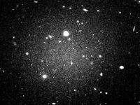 Die Zwerg-Galaxie NGC1052-DF2 - gesehen durch das Hubble Weltraumteleskop.
Quelle: (c) HST/Oliver Mueller (idw)