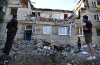 Ein bei einem früheren Beschuss (10.06.22) zerstörtes Wohnhaus in Stachanow Bild: Wtktor Antonjuk / RIA Nowosti / Sputnik