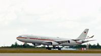 Offizielle Regierungsmaschine der Bundesrepublik Deutschland: Airbus A340-313X VIP 16+01 „Konrad Adenauer“