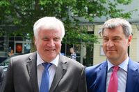 Markus Söder mit Horst Seehofer (2015)