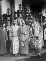 Dalai und Panchen Lama bei Mao Zedong, Foto: Hou Bo, Beijing 1954