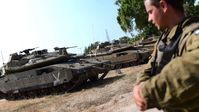 Panzer an der Grenze zwischen Israel und Gaza am 5. August 2022. Das israelische Militär verstärkte seine Truppenpräsenz im Gebiet nahe dem Gazastreifen.