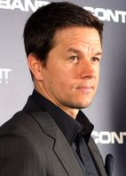 Mark Wahlberg (2012) Bild: Eva Rinaldi - Mark Wahlbergcc. Lizenziert unter CC BY-SA 2.0 über Wikimedia Commons