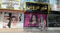 Geschlosse Schönheitssalons in Kabul: Äußere Schönheit ist ein Dorn im Auge der Taliban Bild: Gettyimages.ru / Anadolu Agency / Kontributor