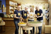 Die SONNENTOR Geschäftsführung – ein würziges Team. Im Bild: Gerhard Leutgeb, Johannes Gutmann, Manuela Raidl-Zeller und Klaus Doppler. Bildrechte: ©SONNENTOR Fotograf: ©SONNENTOR