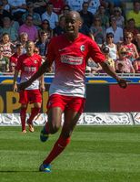 Gelson Fernandes im Trikot des SC Freiburg (August 2013)