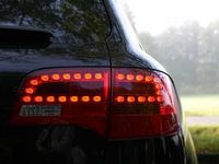 Moderne Rückleuchte mit LED-Technik eines Audi A6 Avant