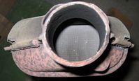 Fahrzeugkatalysator mit Wabenkörper aus Keramik