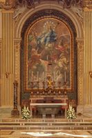 Innenansicht und Altar der Chorkapelle im Petersdom