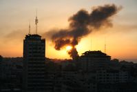 Feuer in Gaza Stadt (Symbolbild)